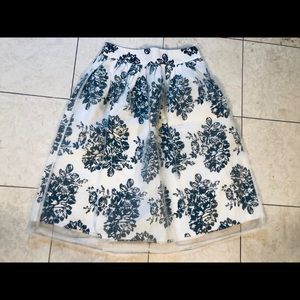 Silk Skirt, full, perfect for Easter! Size 6